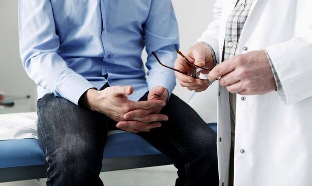 A doctor with prostatitis symptoms
